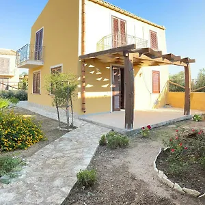 casa-vacanze-allo-stagnone.sicilyhotelsitaly.net/