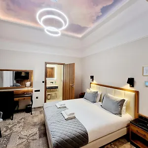 Sky Hotel Cracóvia